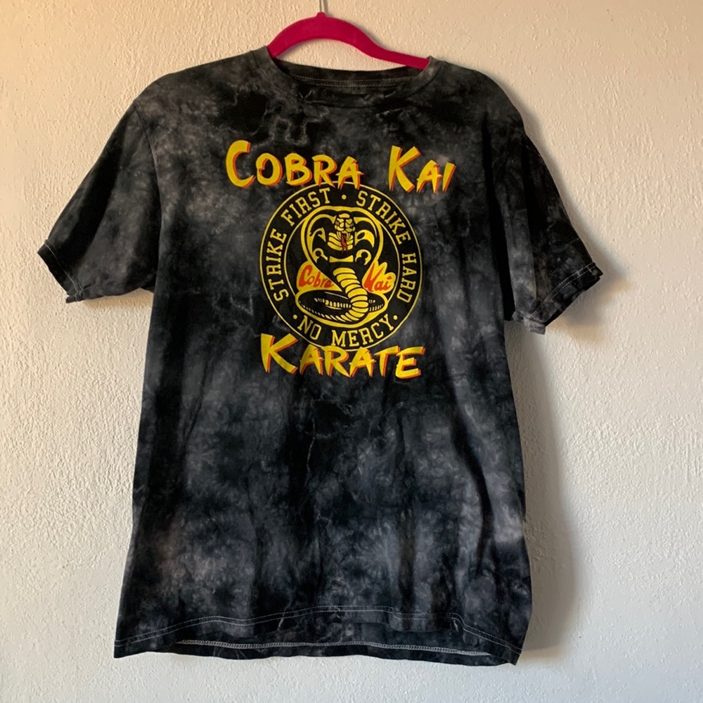 COBRA KAI tee shirt